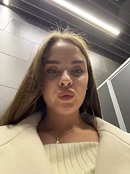 KristiRich - Naked+masturbation😻
