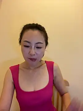 Eva10069 - 🏠别墅区公共楼梯间脱内裤特写小穴