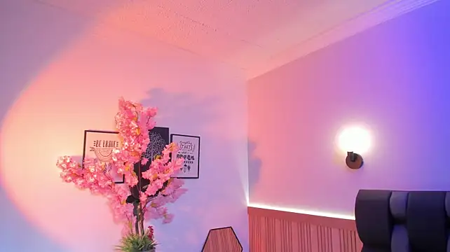 Siouxsie_cenobite - (∩^o^)⊃━☆ Naked + squirt (2 min control)