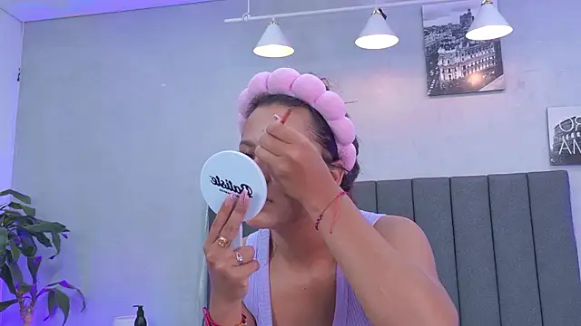 Kendra_london - Show Hot