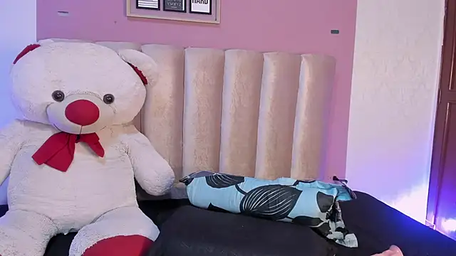 AGATHA_BRUNNETT - STROKED+ZOOM PUSSY