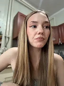 MilaMoone - Panty tease – perfect view my ASS MMM🍑
