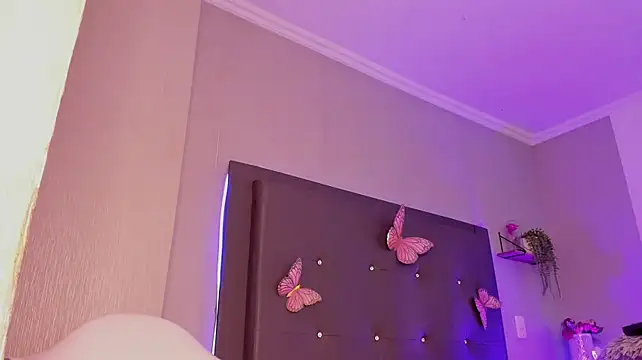 Emma_lye - 🍑🔥🤭plug anal xxl🍑🔥🤭