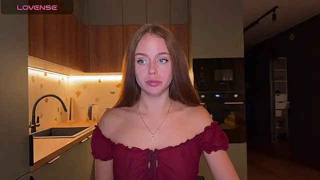 Megan_Nilson - show boobs