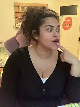 Curvydesifromgermany - Oil on tits