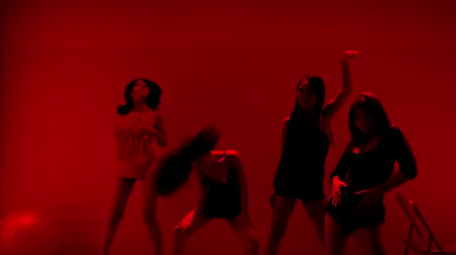 Velvet--girl - 💃🏼Group Red Room🩰