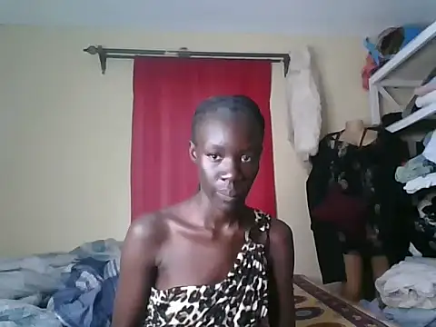Nubian_spice - Suck dildo