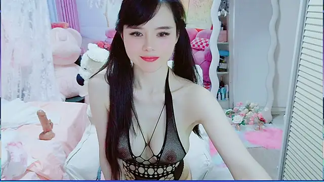 Q-Mia - 希望今天可以早点下班