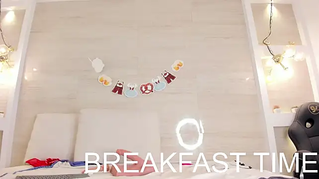 Chloe_murray - Lush on clit + dildo? Chloe favorites!👀