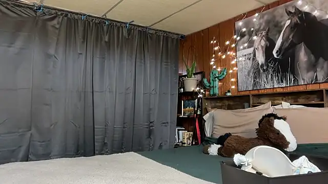 Ella2sweet - boob tease