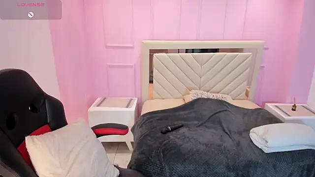 YARA_SHINE2 - ride your rich cock🔥💦