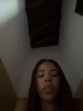 _Ary555 - Finger pussy🤌🏽 Squirt💦💋
