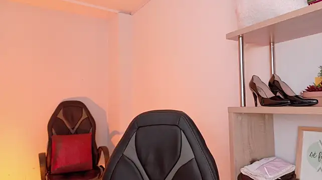 EmmiShery - k SHOW NAKED! 😈🙈