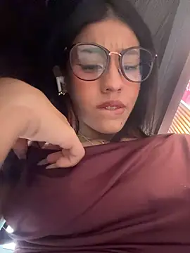 Alejandra_ospina - TOPLES UNDER THE TABLE + SPITTING💦💦