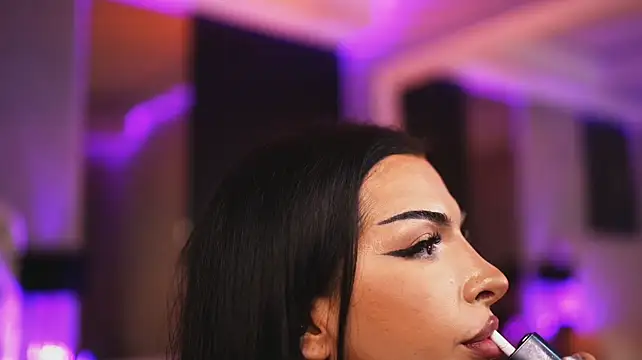 NouraMalvi - first orgasm of the day