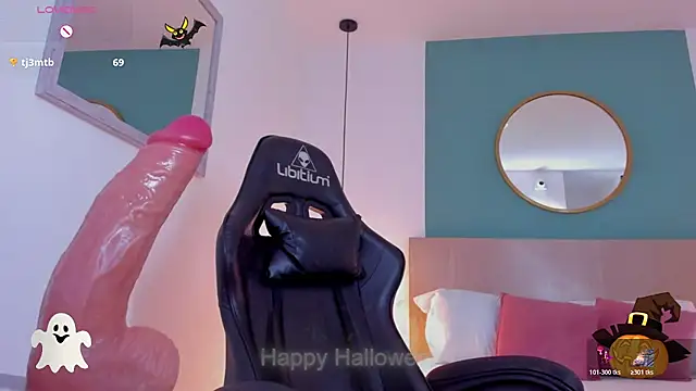 lucy_blue28