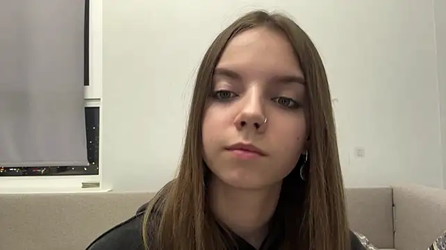 LisaPorse - show belly + cute wink