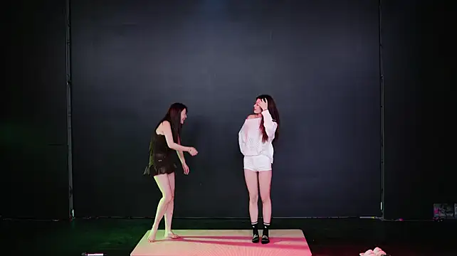 GiveMeFive001 - 双人加特林舞蹈