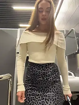 KristiRich - Finger in pussy+spank ass🥰