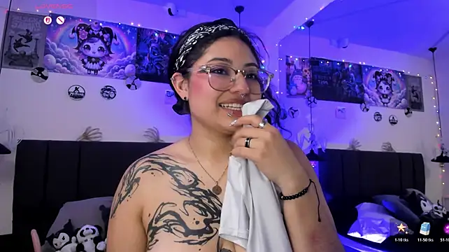 SabrinaV_ - Control toys