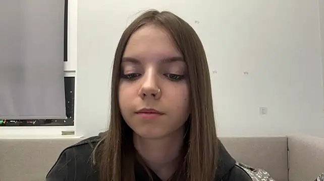 LisaPorse - show tongue + silly face