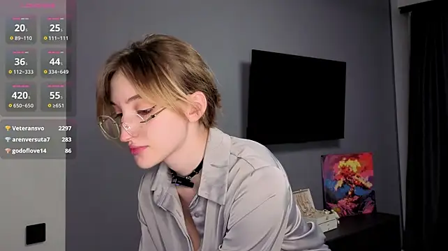 Alice_toffee - take off panties under skirt