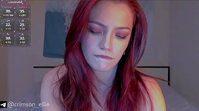 Crimson_ellie0 - Play with tits
