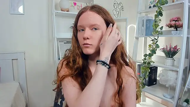 ZaraBluitt - Pinch those nipples <3