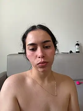 SophieRoyals - Plug INSIDE Ass + Fuck my pussy 😈🔥