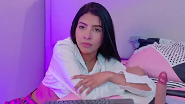 NaomiKlarc