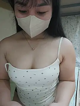 Laurie369 - nude in public