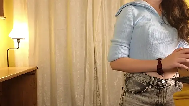 EunaBux - show how i can move my hips