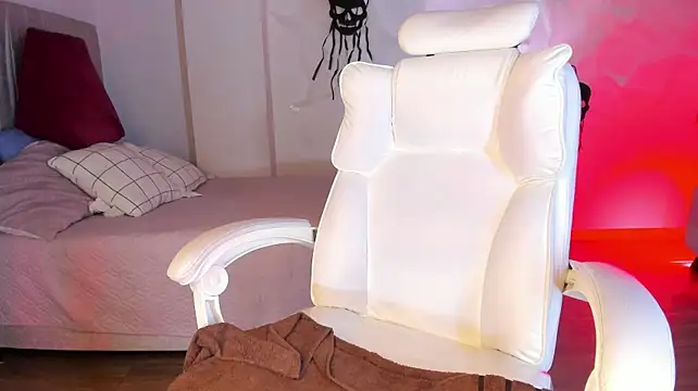 Tylla__ - Great blowjob with fuckmachine