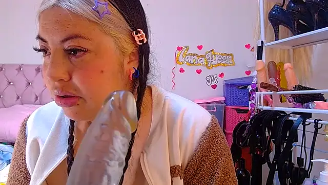 Lanaqueen699