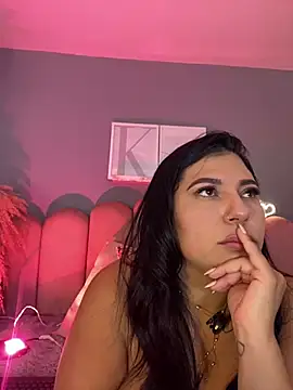 KendalMilleer - suck both nipples at the same time