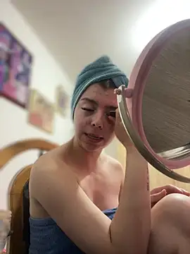Cloew_Marz - Show and oil + Fingers in pussy