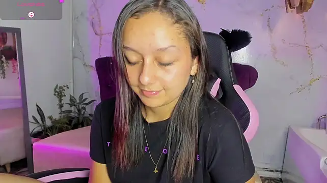 Katy_sweet19 - show tits + oil 🍒