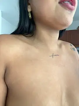 Mariangel_11 - Flash ass and bounce 🍑🔥