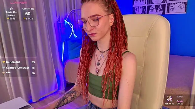 VioletShine - "doggy style" position on the bed + span