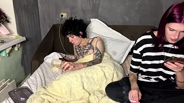 DreamyPair - Nik is gonna lick my pussy
