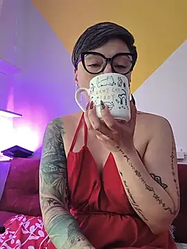 Kat_paradise - Domi in Clit 3 mins