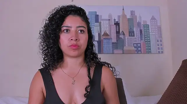 Tharawebstter - Play Pussy
