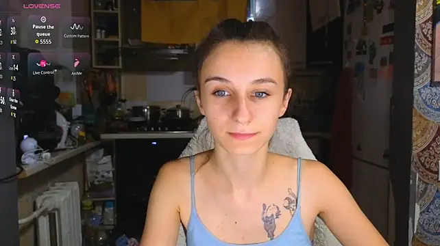 _Nika_Kik - masturbation 5 mins
