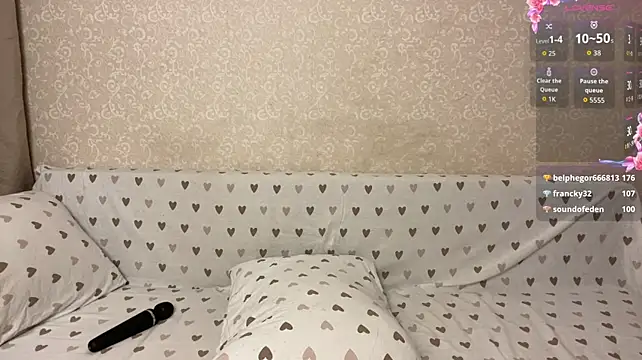 MatthewScheff - Let's ride on a pillow without panties