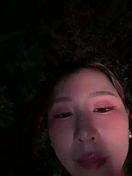 Nidekikibabe-2026 - 今晚小树林户外凸点炮机、羊刺圈强烈刺激喷水～今年仅此一日户外树林直播哦～