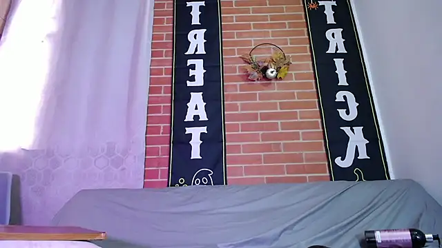 Alysrousmar - Dildo in possy