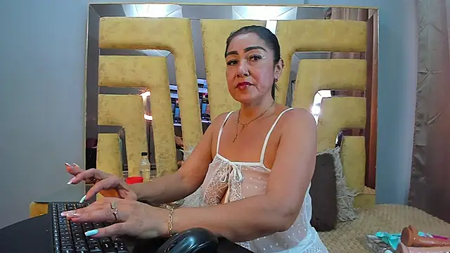 VikyThomsonn - anal