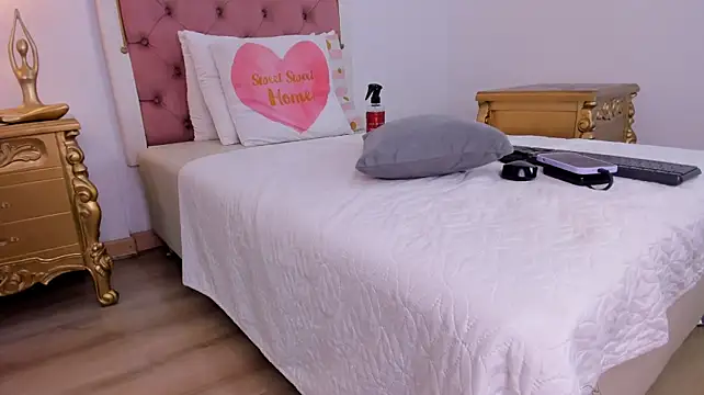 Sofia_martinez_9 - Air Kiss