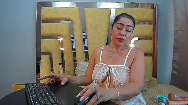 VikyThomsonn - anal