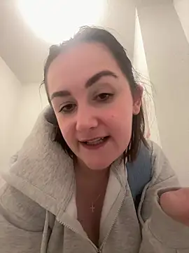 Ana_Delacour - 😻✌️JE ME DOIGTE CHATTE ET CUL